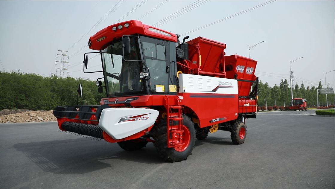 中聯(lián)收獲花生機
農(nóng)機手收獲季的真英雄 1713169642328100.jpg